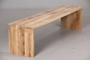 PremiumOak. Dansk produceret bænk  plint af massivt egetræ. 180 cm.