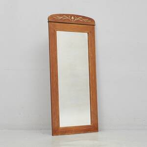 Spegel, Jugend Mahogny