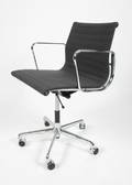 Charles Eames ArmstolEA-105, grå hopsak uld, fempasfod på hjul