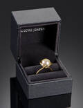 Georg Jensen. Ring af 18 kt. guld med brillanter og ferskvandskultur perle, dessin nr. 1513 