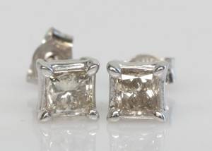 Par diamantørestikker, ca. 0.67 ct. 2