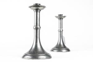 LJUSSTAKAR, ett par, barockstil, tenn, 