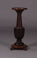 Balustreformet piedestal  1900-tallet