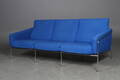 Arne Jacobsen. Tre-personers sofa, model 3303 - Lufthavnssofa