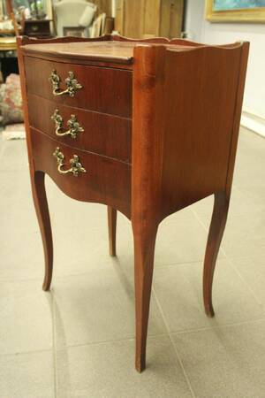 Hallbyrå, längd 43