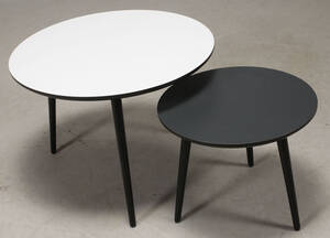 RANDOM. Indskudsborde med farvet laminat med sortlakerede bøgeben 2 