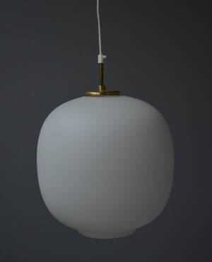 Vilhelm Lauritzen. Radiohus pendel fra Augustenborg Slot, Ø 32 cm 