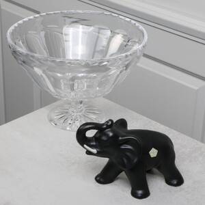 KRISTALLSKÅL, samt elefant i porslin
