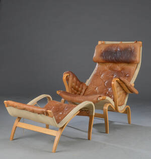 Bruno Mathsson. Pernilla lænestol med tilhørende skammel. 2