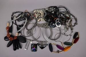 Diverse bijouteriersmycken