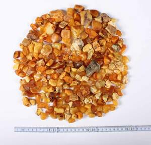 Samling ravklumper, ca. 679 gram Denne vare er sat til omsalg under nyt varenummer 4061122