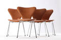 Arne Jacobsen. Fire syverstole model 3107, cognacfarvet læder 4 Denne vare er sat til omsalg under nyt varenummer 4722971
