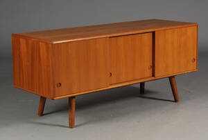 Dansk møbelproducent. Lav skænk, teak