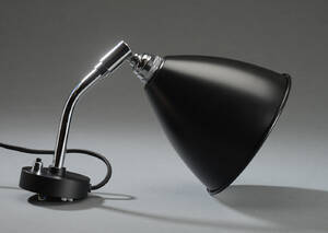 Robert Dudly Best. Væglampe fra BestLite kollektionen model BL7, sort 