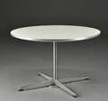 Arne Jacobsen. Sofabord, model A222