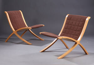 Peter Hvidt og Orla Mølgaard. Et par hvilestole, model AXE. 2