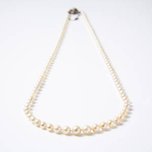 Pärlcollier