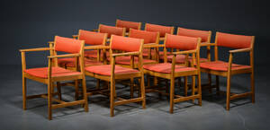 Børge Mogensen, Ti armstole i eg 10 Denne vare er sat til omsalg under nyt varenummer 4460562