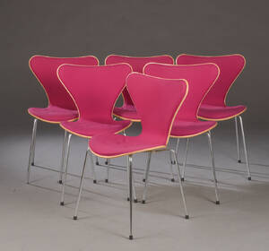 Arne Jacobsen. Seks syverstole model 3107 6 