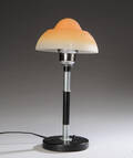 Bordlampe af forkromet og sortlakeret metal spejlæg skærm