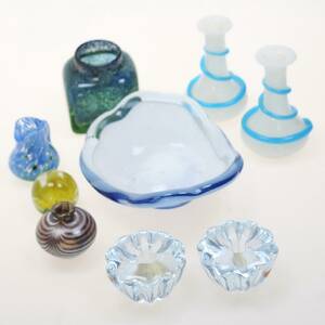 GLAS. Parti, bla Bertil Vallien