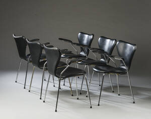  Arne Jacobsen. Et sæt på seks armstole syveren model 3207. 6 Denne vare er sat til omsalg under nyt varenummer 4622013