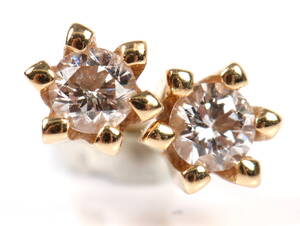 Diamant ørestikkere, 14 kt guld. Et par. 0.18 ct 2