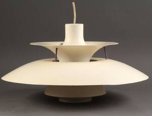 Poul Henningsen. PH5 pendel, hvid 