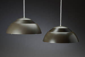 Arne Jacobsen. To pendler model 2