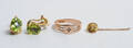3 vintagesmykker, ring med old-cut diamant, par øreclips med peridoter og nål af guld 3