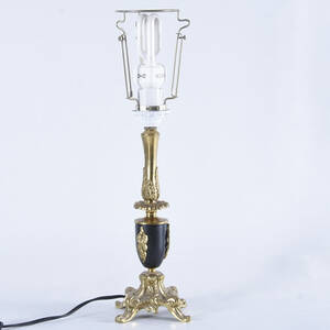 BORDSLAMPA, mässing och trä, 1900-tal.