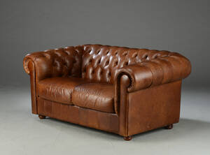 Chesterfield-stil, to-personers sofa i læder