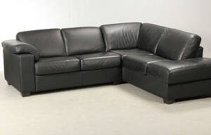 Dansk møbelproducent. Hjørnesofa af læder