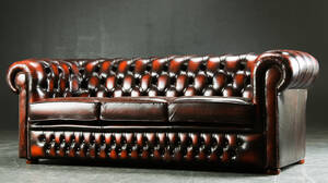 Tre-personers sofa, Chesterfield form