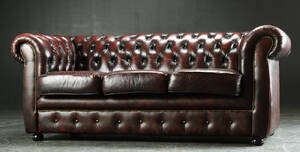 Tre-personers sofa, Chesterfield form Denne vare er sat til omsalg under nyt varenummer 4274734