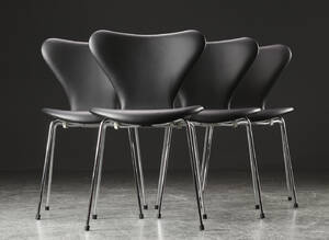 Arne Jacobsen. Fire syverstole model 3107, sort læder, høj model 4  Denne vare er sat til omsalg under nyt varenummer 4856978