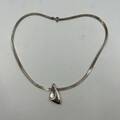 Halsband med hänge silver 