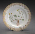 Royal Copenhagen. Flora Danica tallerken af porcelæn