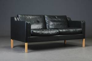 Dansk Møbelproducent  2½ -pers. sofa af sort læder