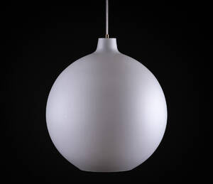 Vilhelm Wohlert. Satelit pendel af opalglas Denne vare er sat til omsalg under nyt varenummer 4064959