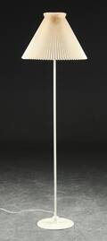 Flemming Agger for Le Klint. Standerlampe, model 369 Denne vare er sat til omsalg under nyt varenummer 4808504