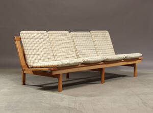 Børge Mogensen. Fire-pers. sofa, egetræ, model 2219, 
