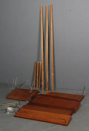 Dansk producent. Reolsystem af teak.