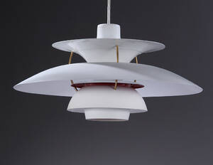 Poul Henningsen. PH5 pendel af senere mat hvidlakeret metal