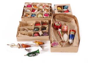 Parti äldre julkulor