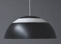 Arne Jacobsen. AJ1 pendel med sorthvid lakering