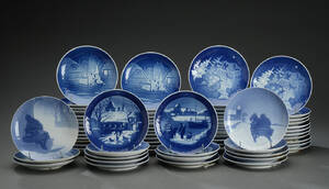 Royal Copenhagen samt Bing  Grøndahl. Samling juleplatter 69