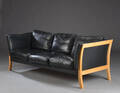 Dansk møbelproducent. Tre-pers. sofa