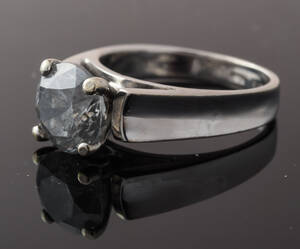 Solitairering med brillant på ca. 3.00 ct, 14 kt. 