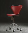 Arne Jacobsen. Kontorstol, Syveren, Indian Red læder